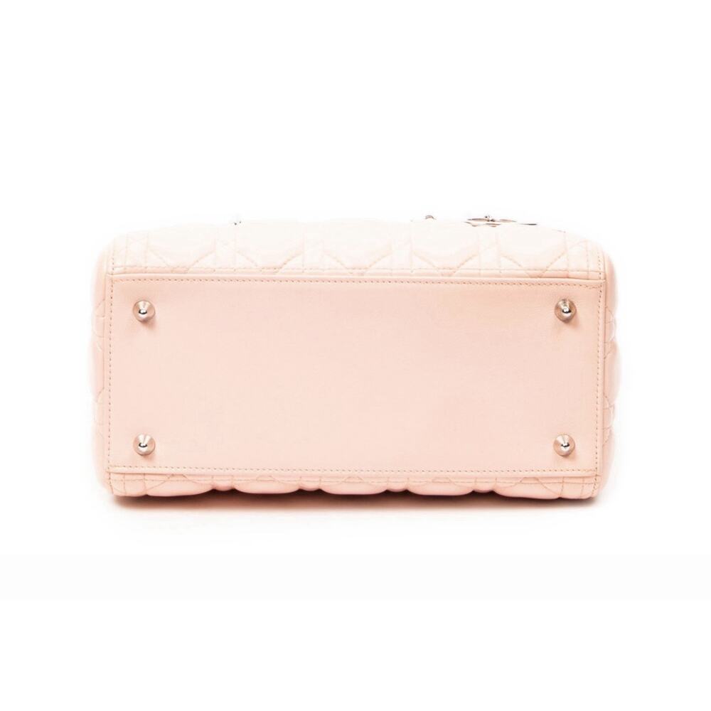 Christian Dior Medium Lady Dior Bag in Pale Pink Cannage Lambskin Leather - Picture 6 of 10